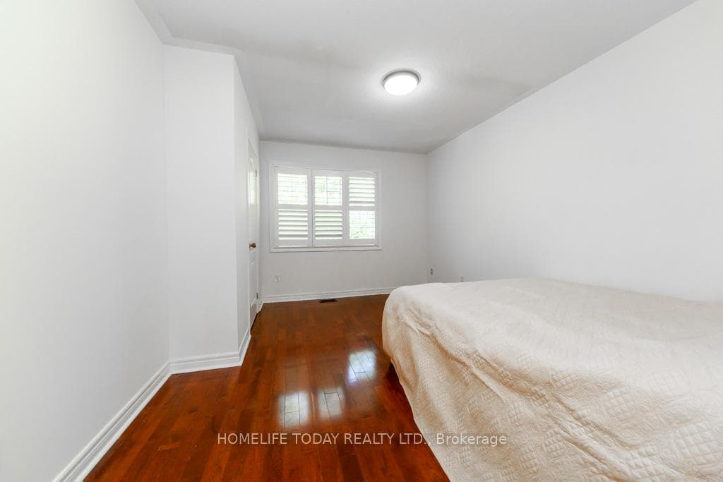 6 Fiorentina Avenue photo 33