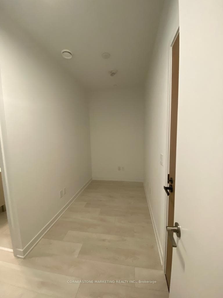 8 Tippett Road Unit 219 photo 5