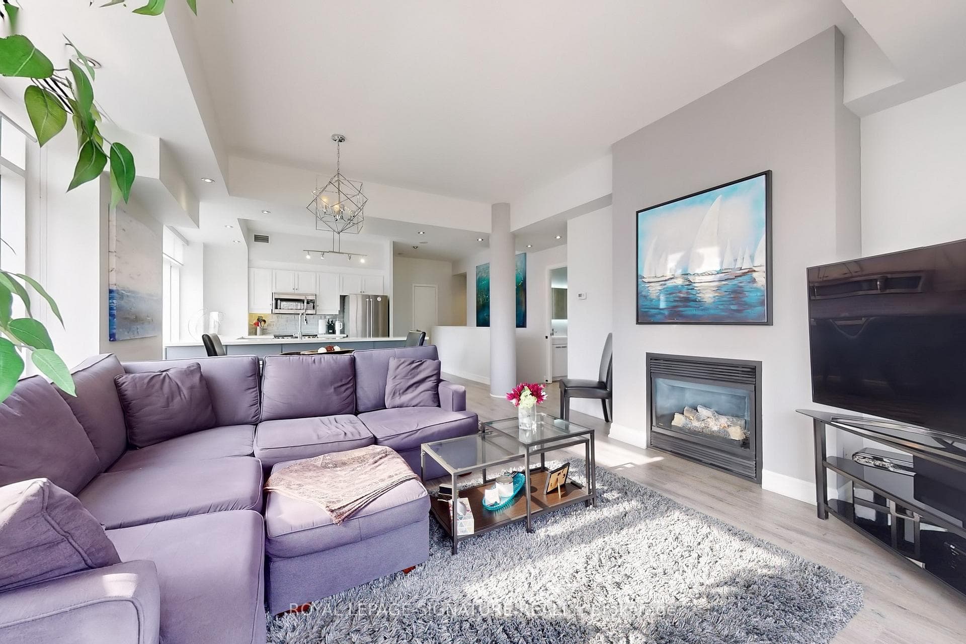 500 Queens Quay Unit 102E Upper photo 9