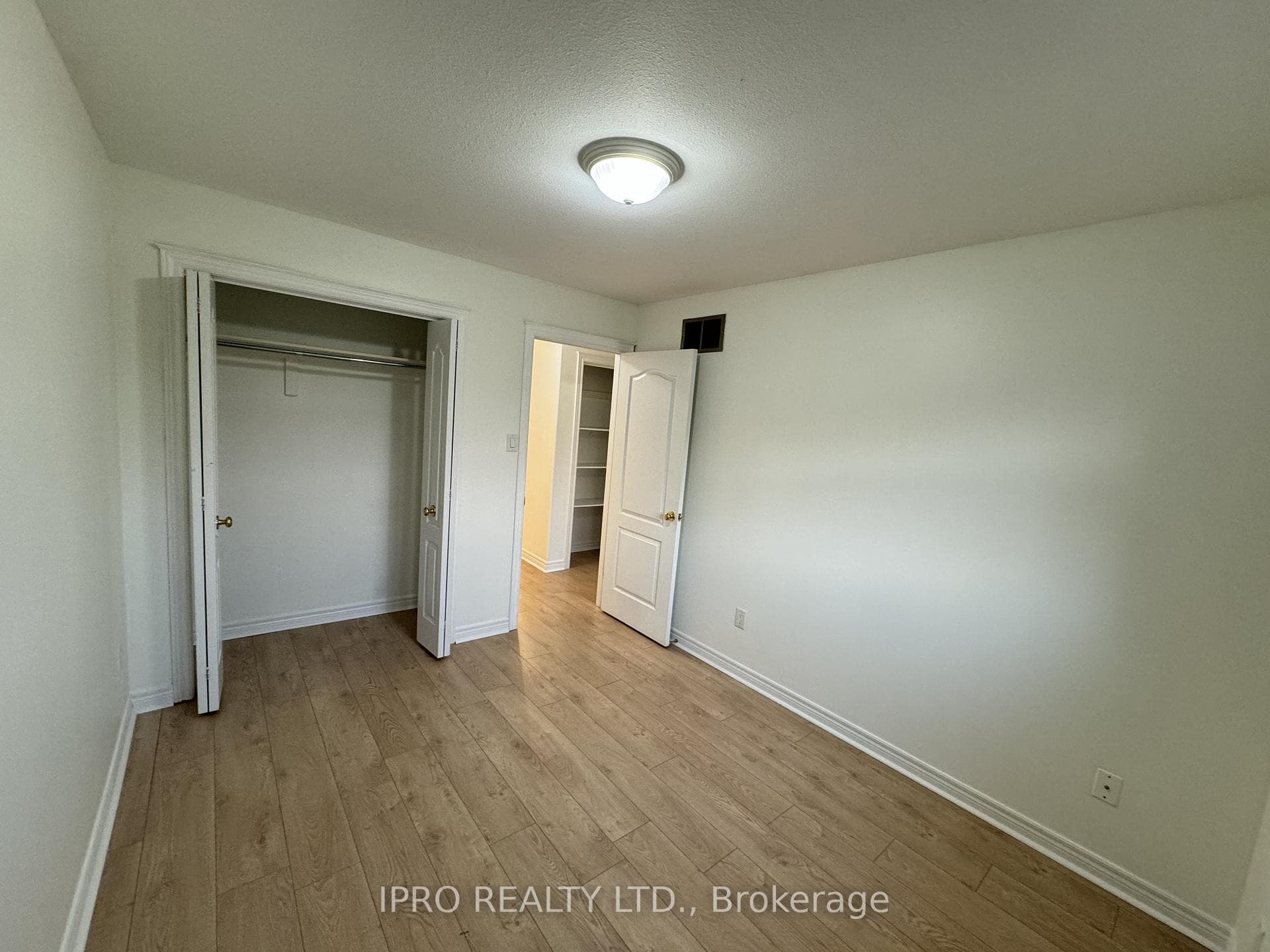 4422 Christopher Court photo 23