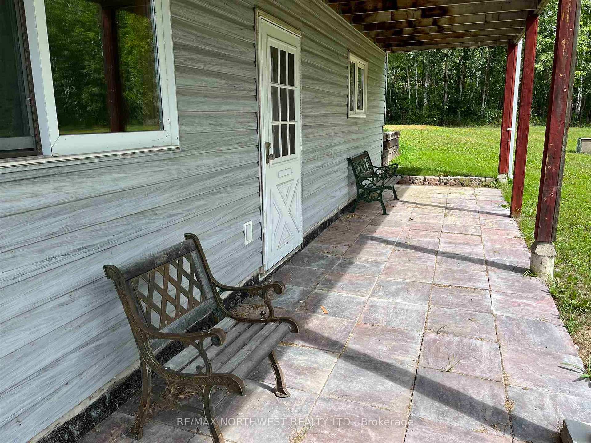 3590 HWY 11/71 photo 29