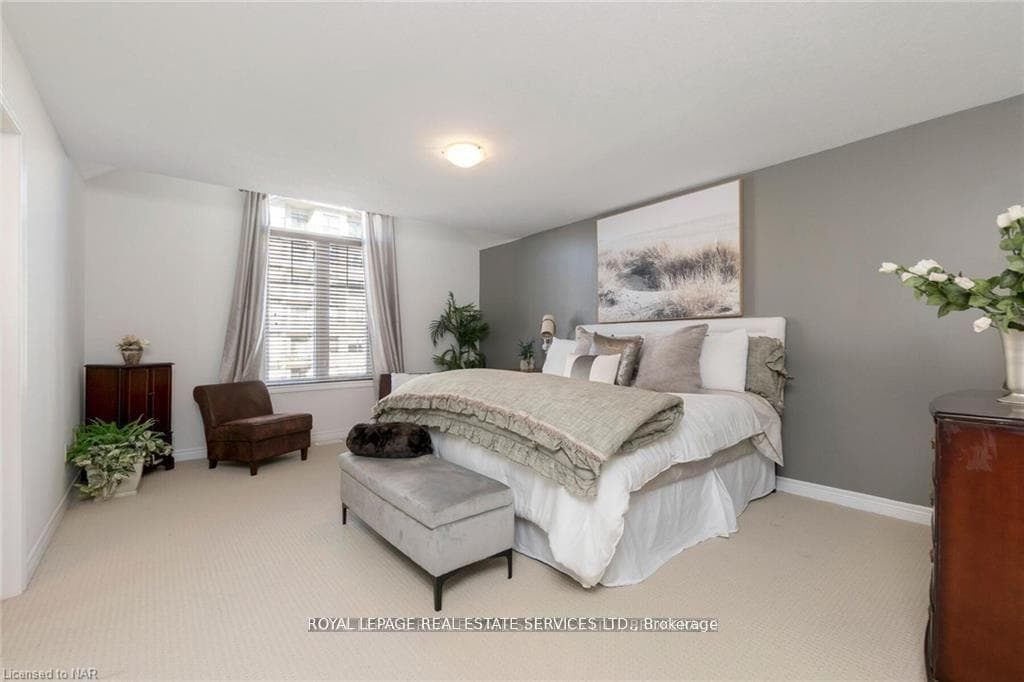 124 Shoreview Place photo 9