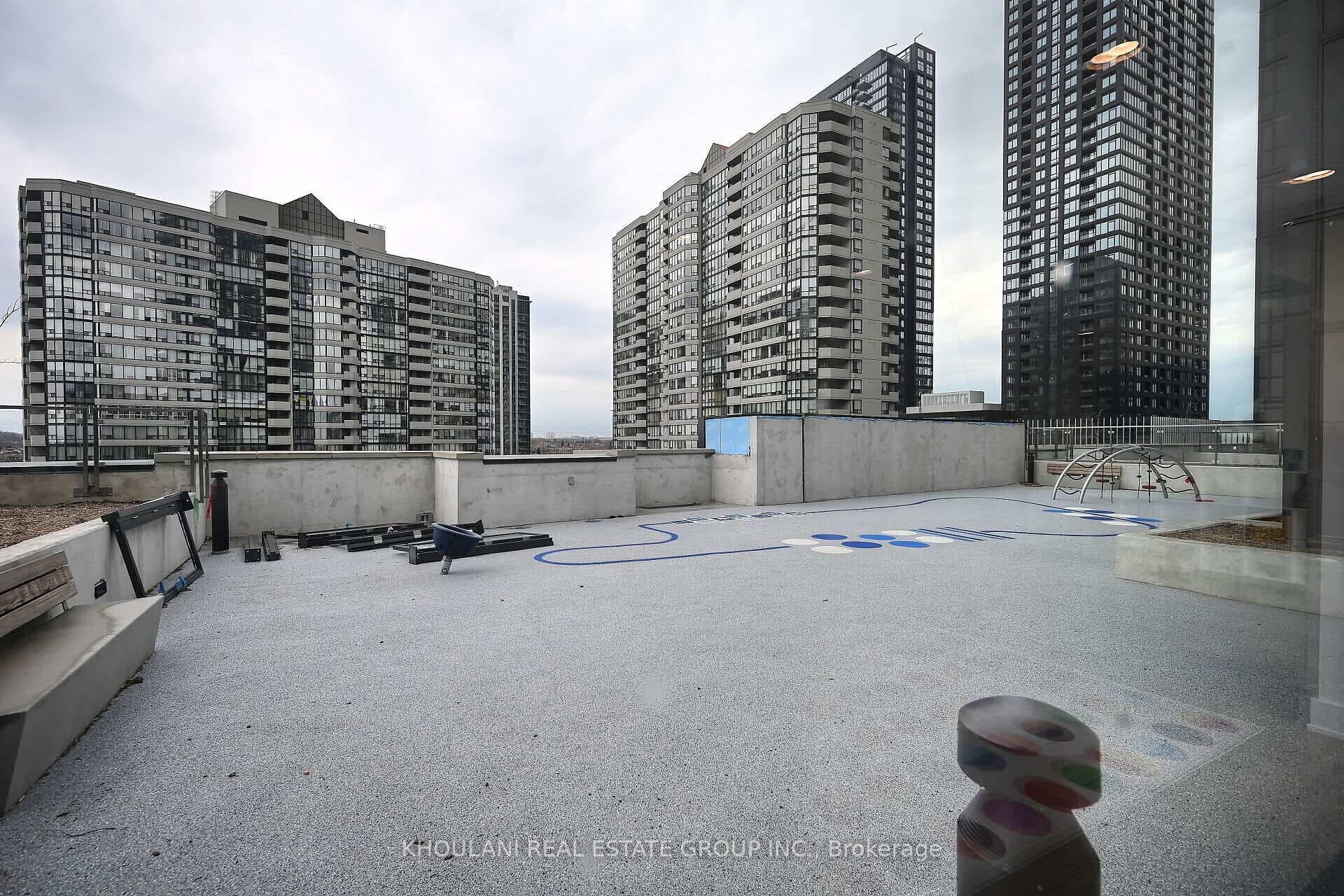 430 Square One Drive Unit 1910 photo 40
