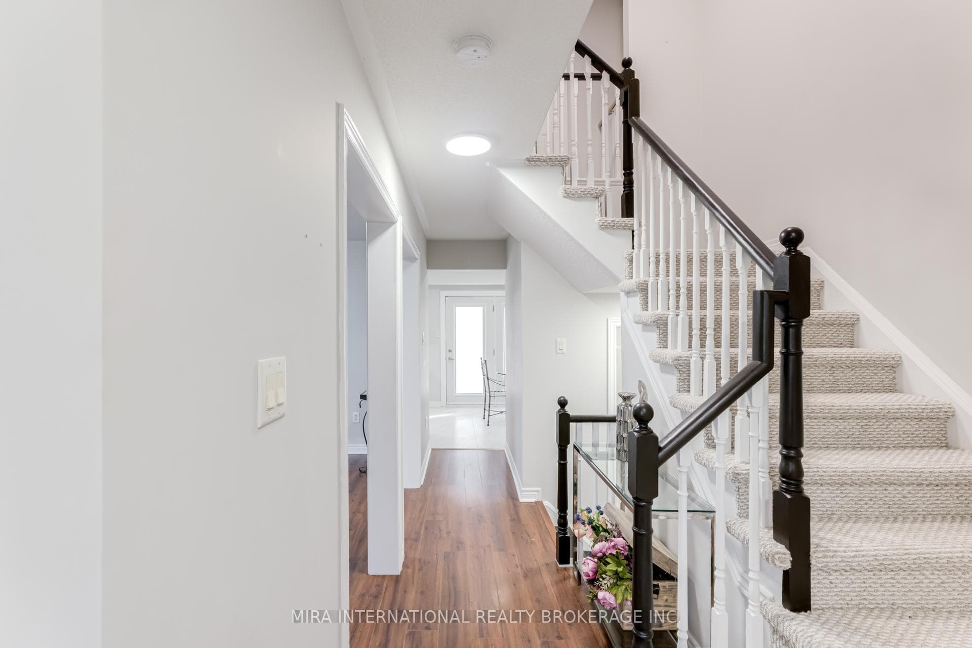 313 Esther Drive photo 4