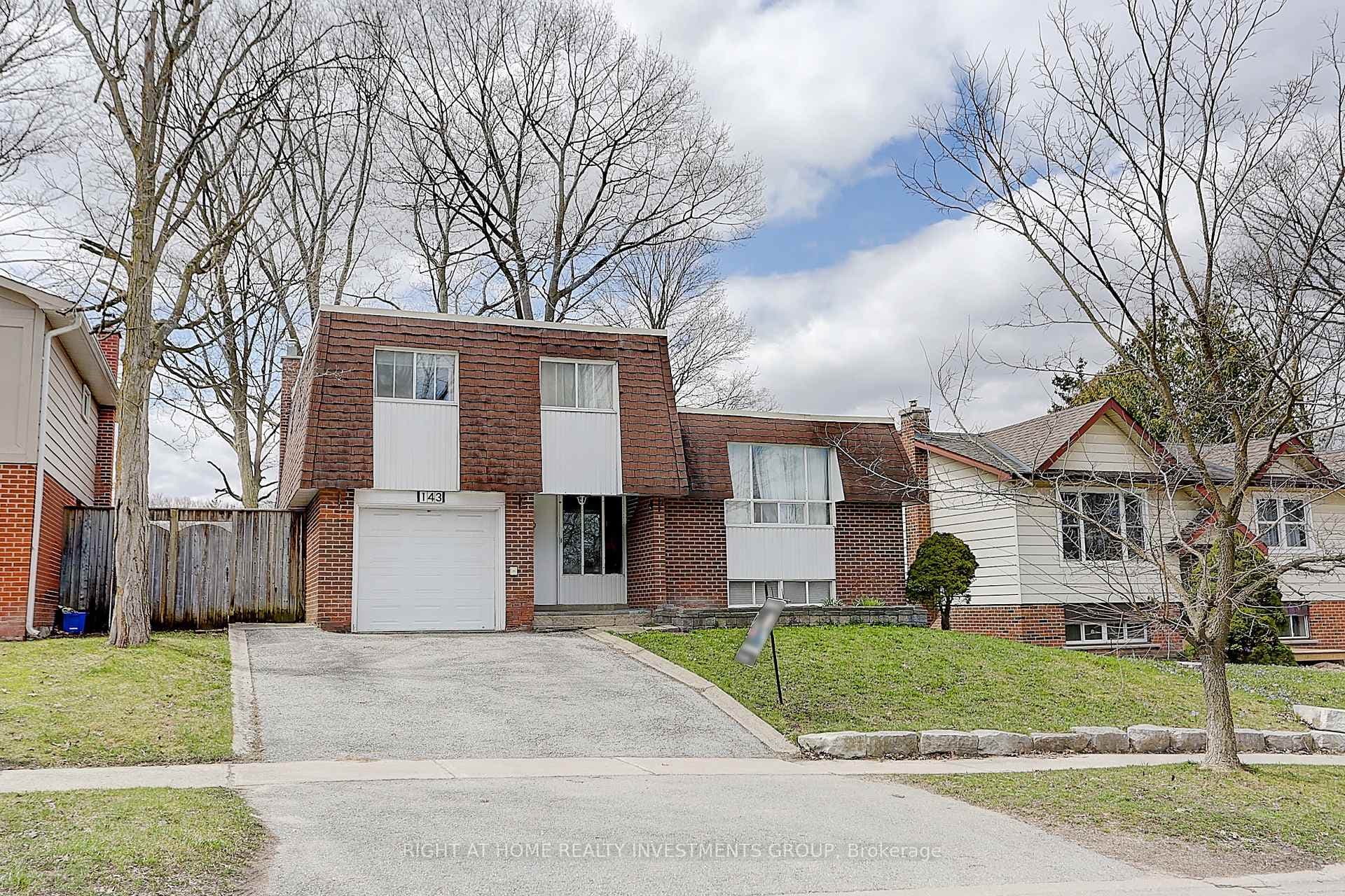 143 Springdale Drive photo 2