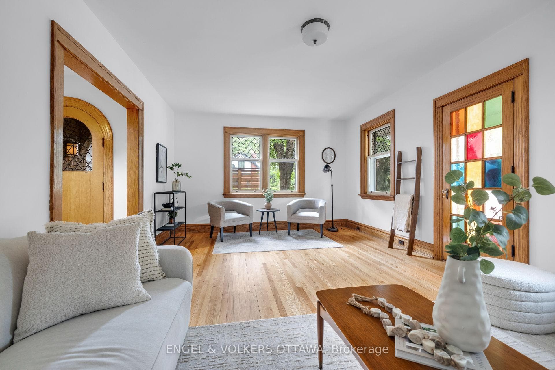 54 Glendale Avenue photo 11