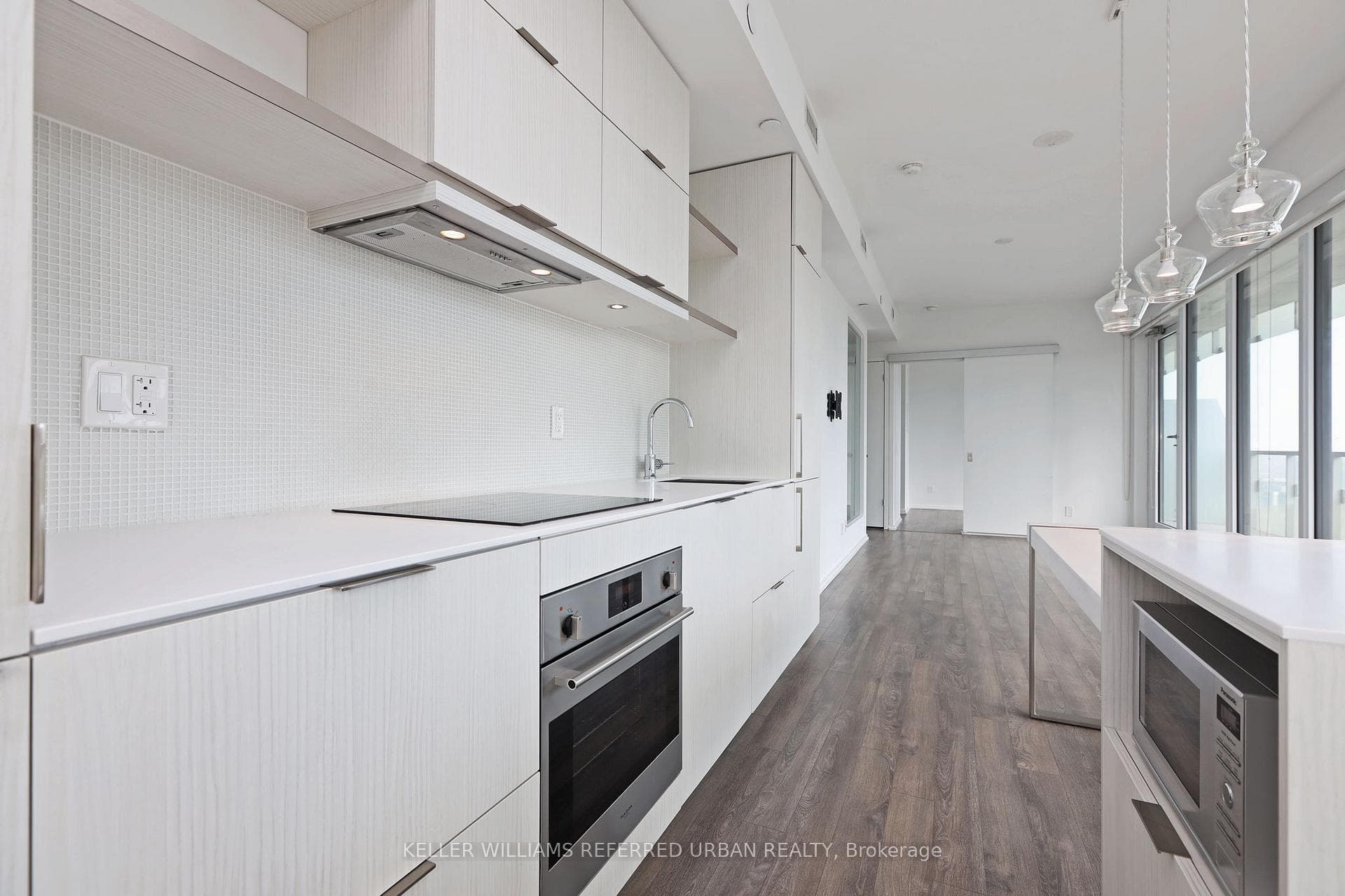 197 Yonge Street Unit 3009 photo 11