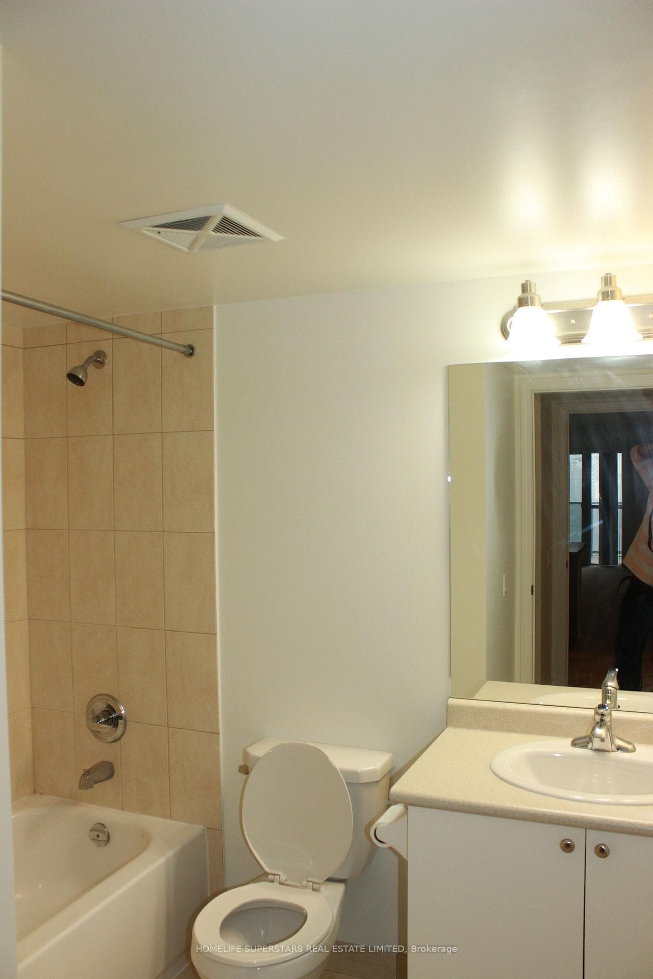 60 Heintzman Street Unit 1716 photo 28