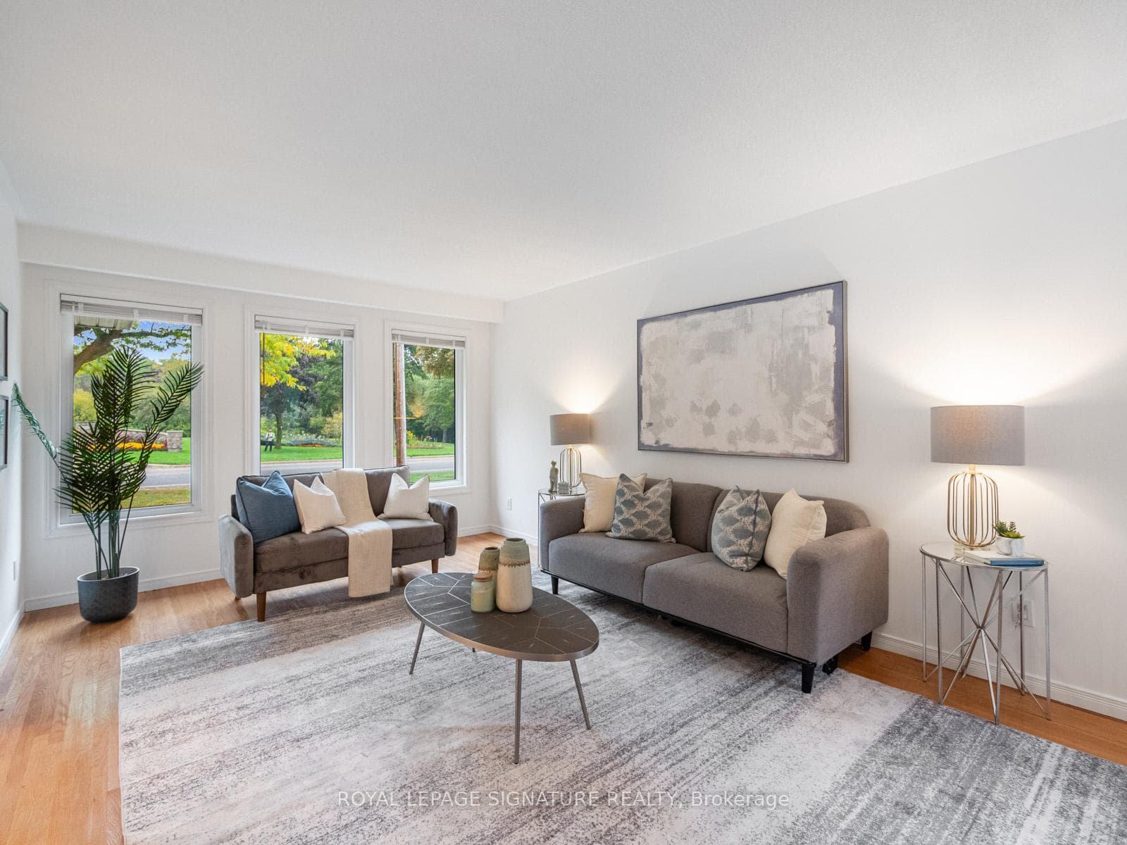 393 Lawson Road photo 6