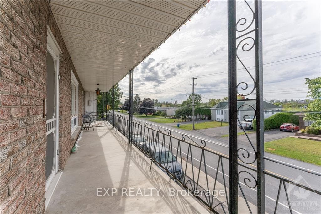 259 LONGUEUIL Street photo 2