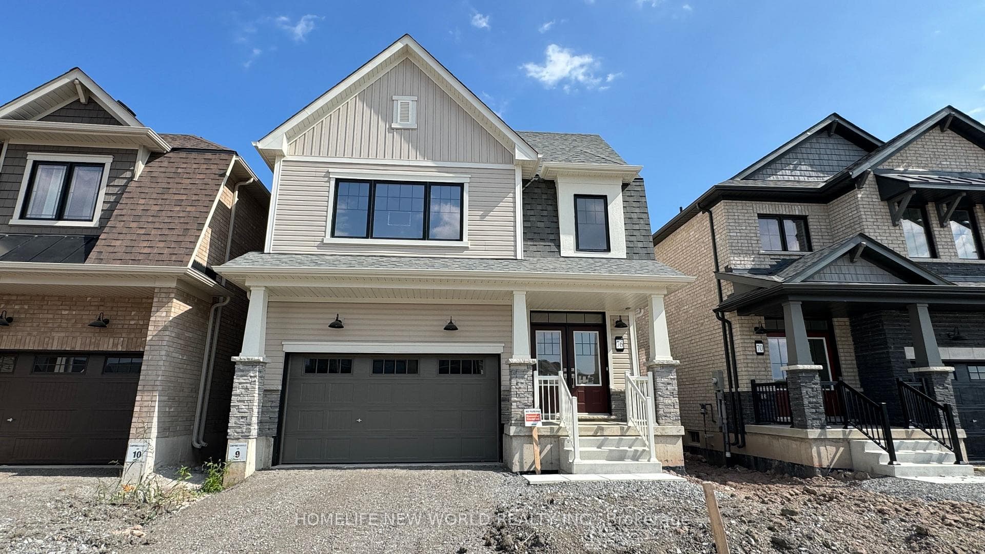 76 Port Crescent photo 1