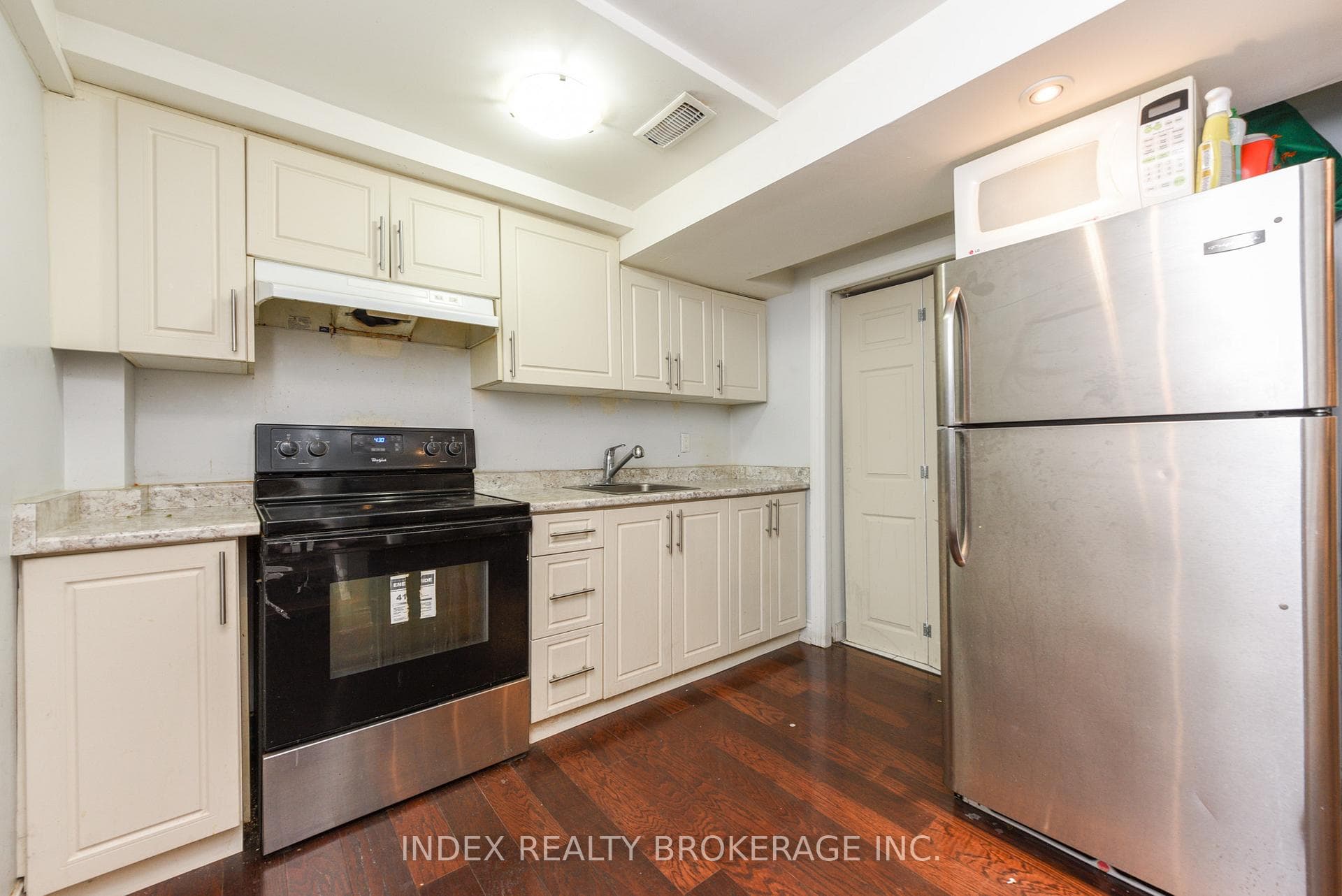 203 Richvale Drive photo 37