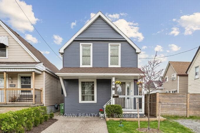 6 Albany Avenue photo 2