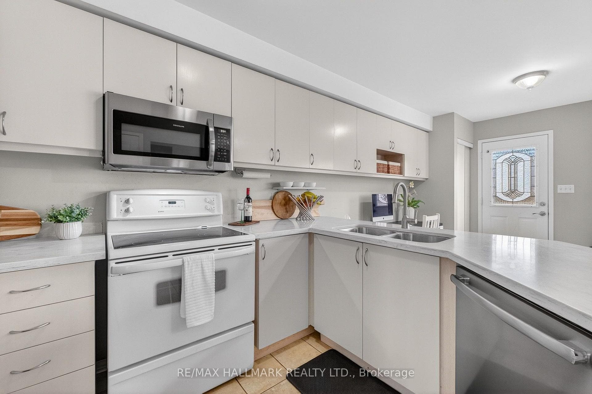 626 Napa Valley Avenue Unit Upper photo 11