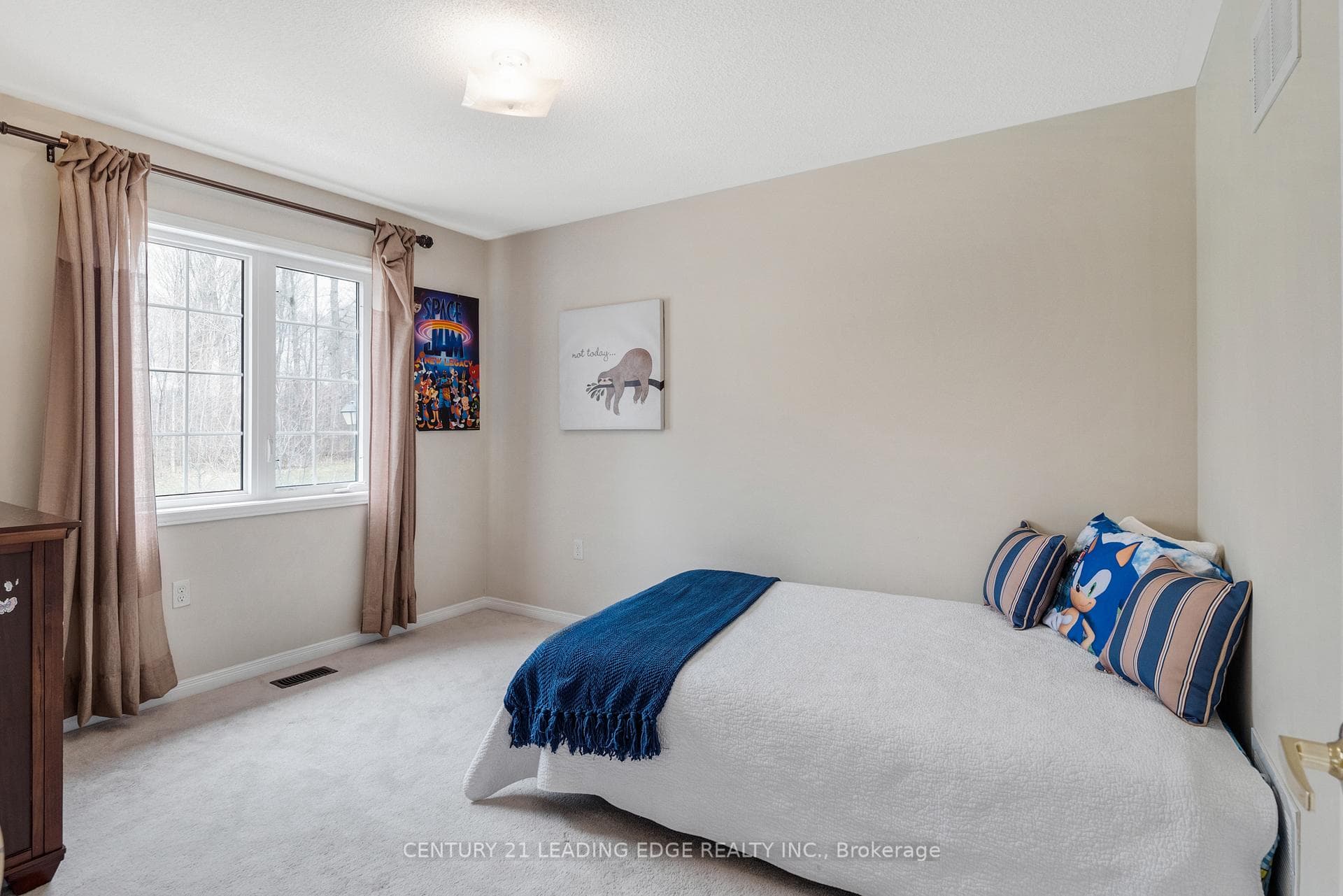 146 Ken Laushway Avenue photo 27