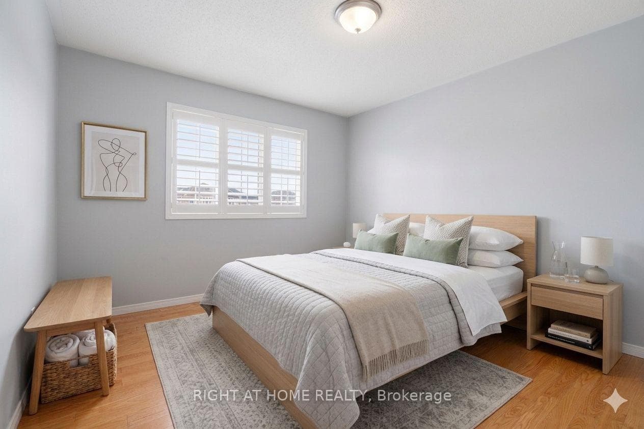 2346 Newcastle Crescent photo 13