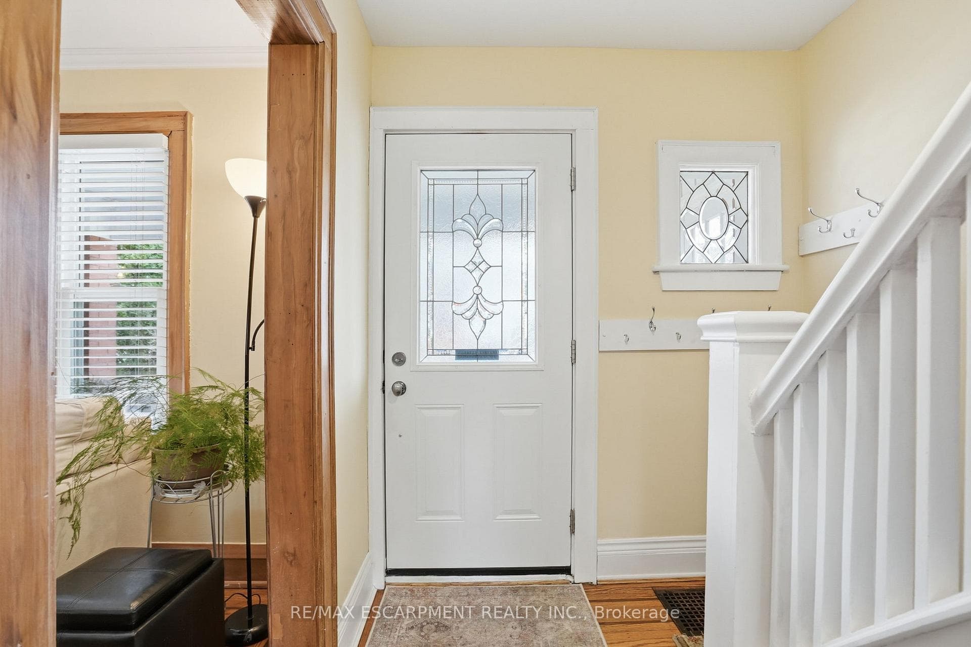 223 Park Row photo 5