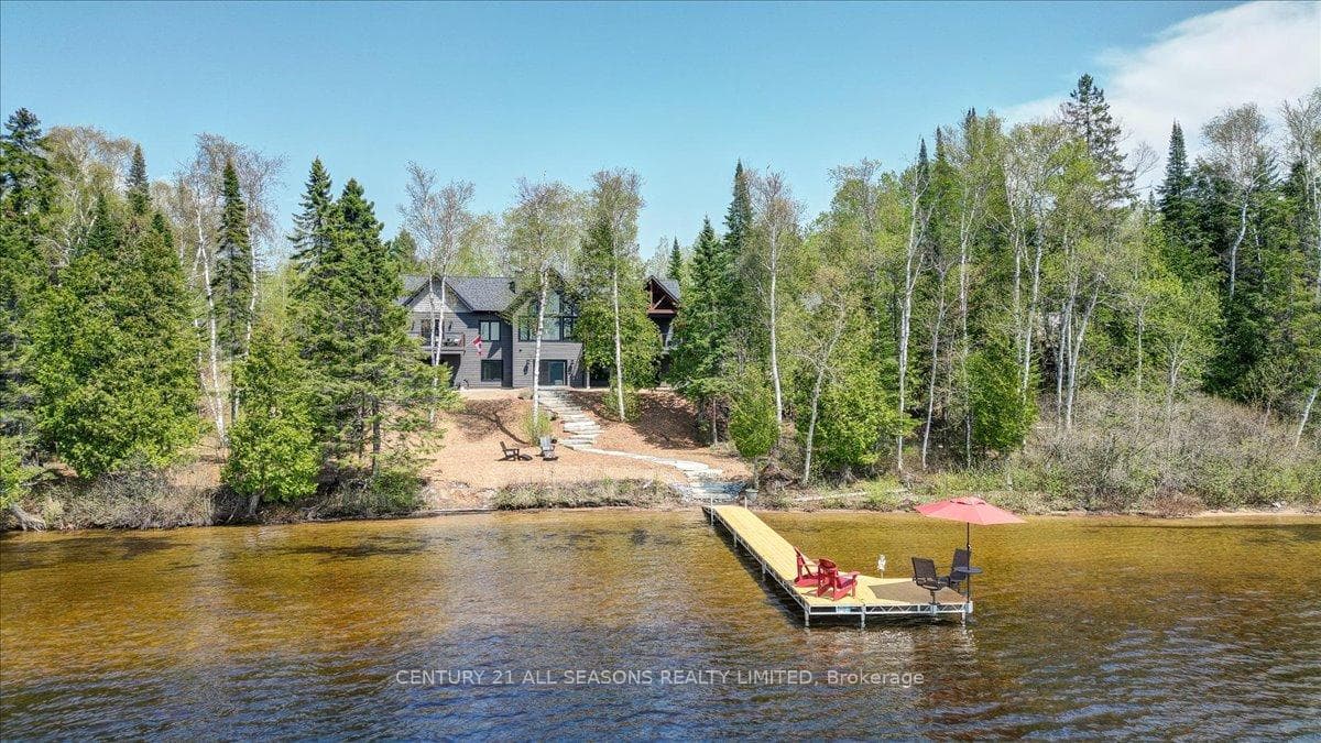 156 D South Road photo 1