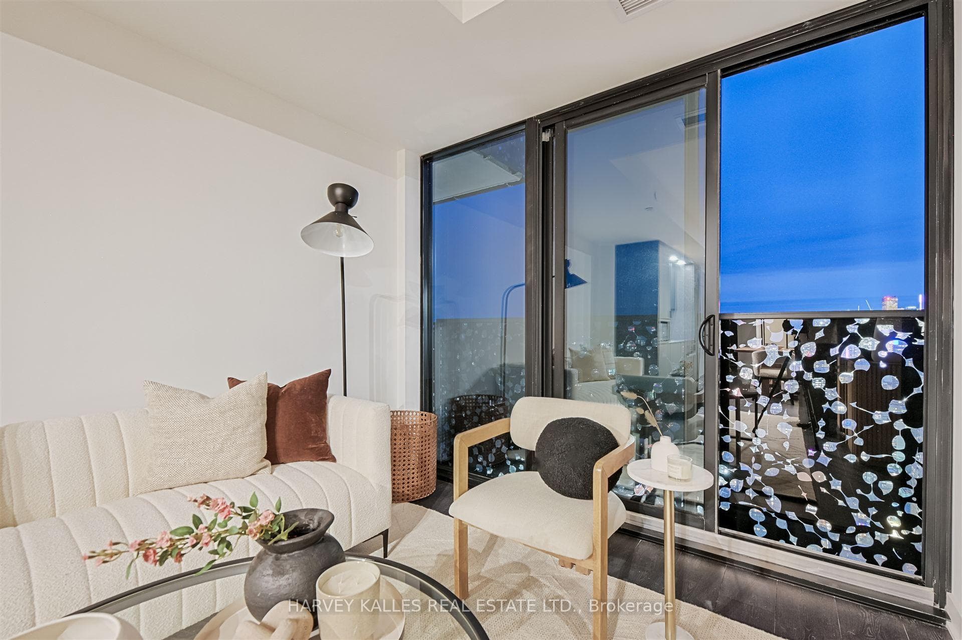 55 Charles Street Unit 4304 photo 12