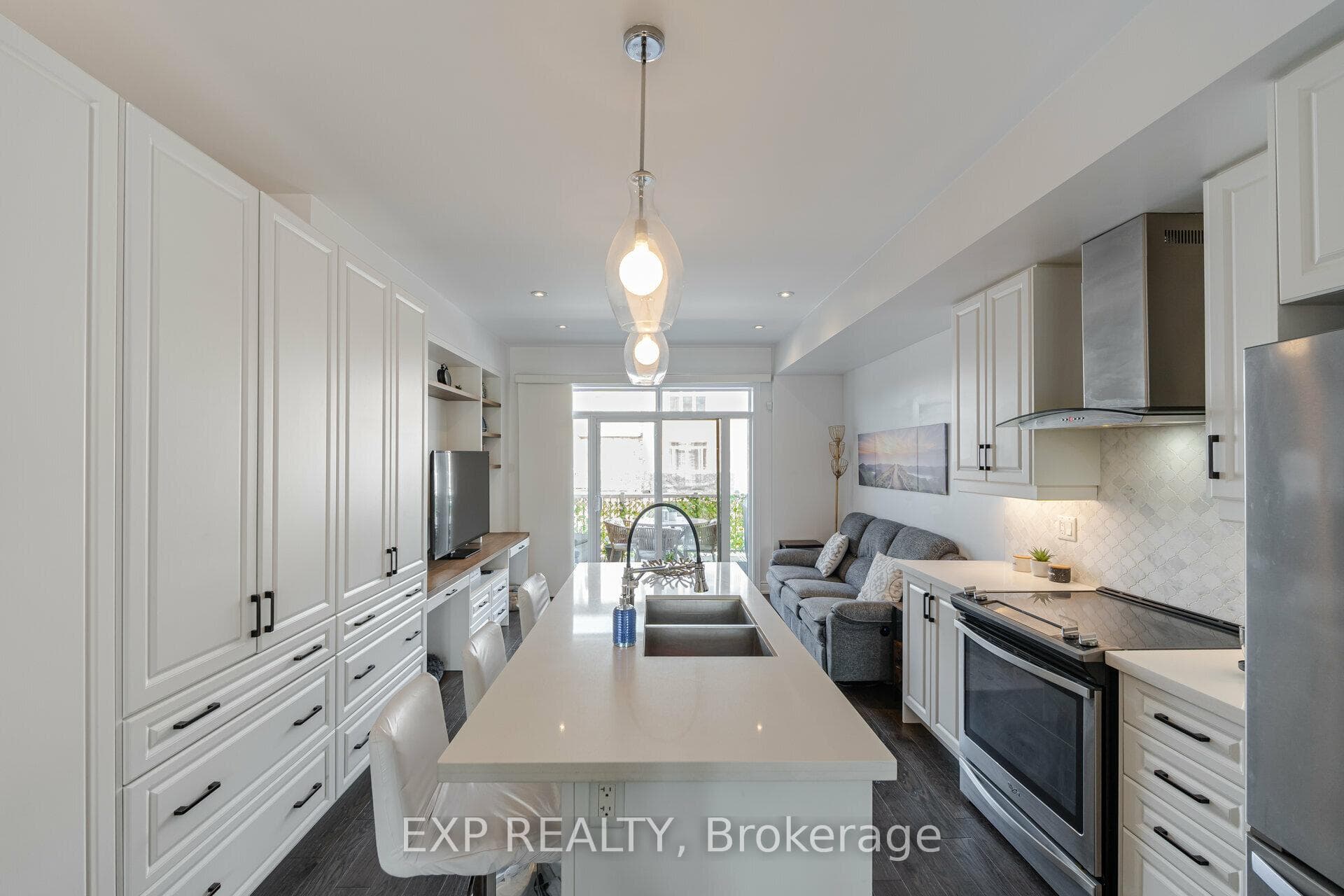 45 Edward Horton Crescent photo 9
