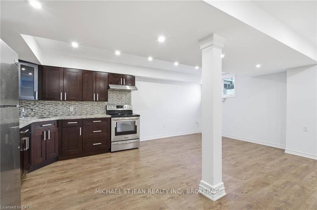 106 Maplevale Drive photo 31