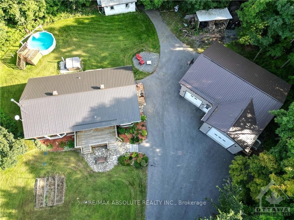 13822 CARRUTHERS Road photo 2