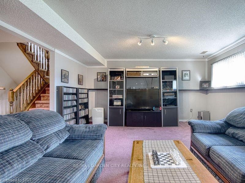 7883 Trackview Street photo 31