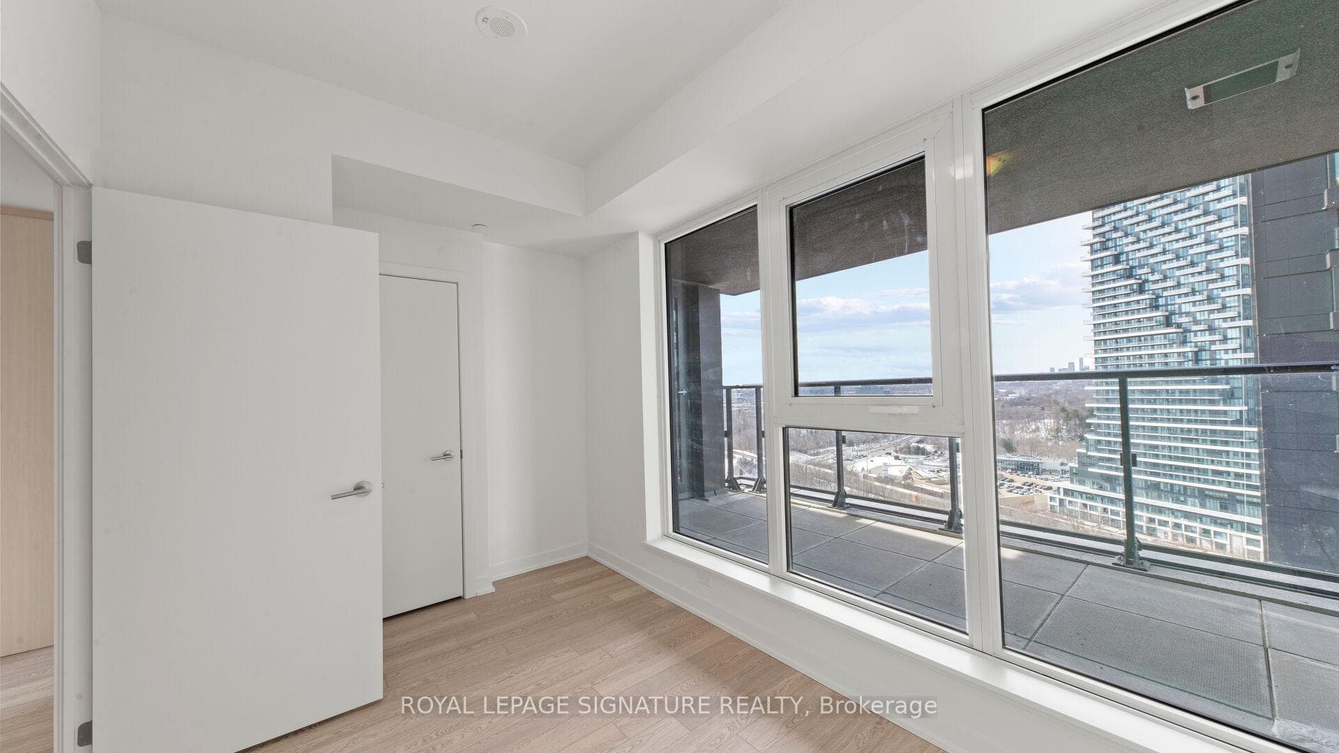 1 Quarrington Lane Unit 1804 photo 19