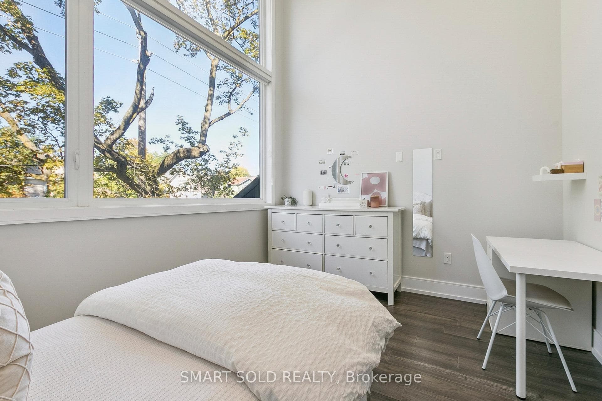 341 Balliol Street photo 34