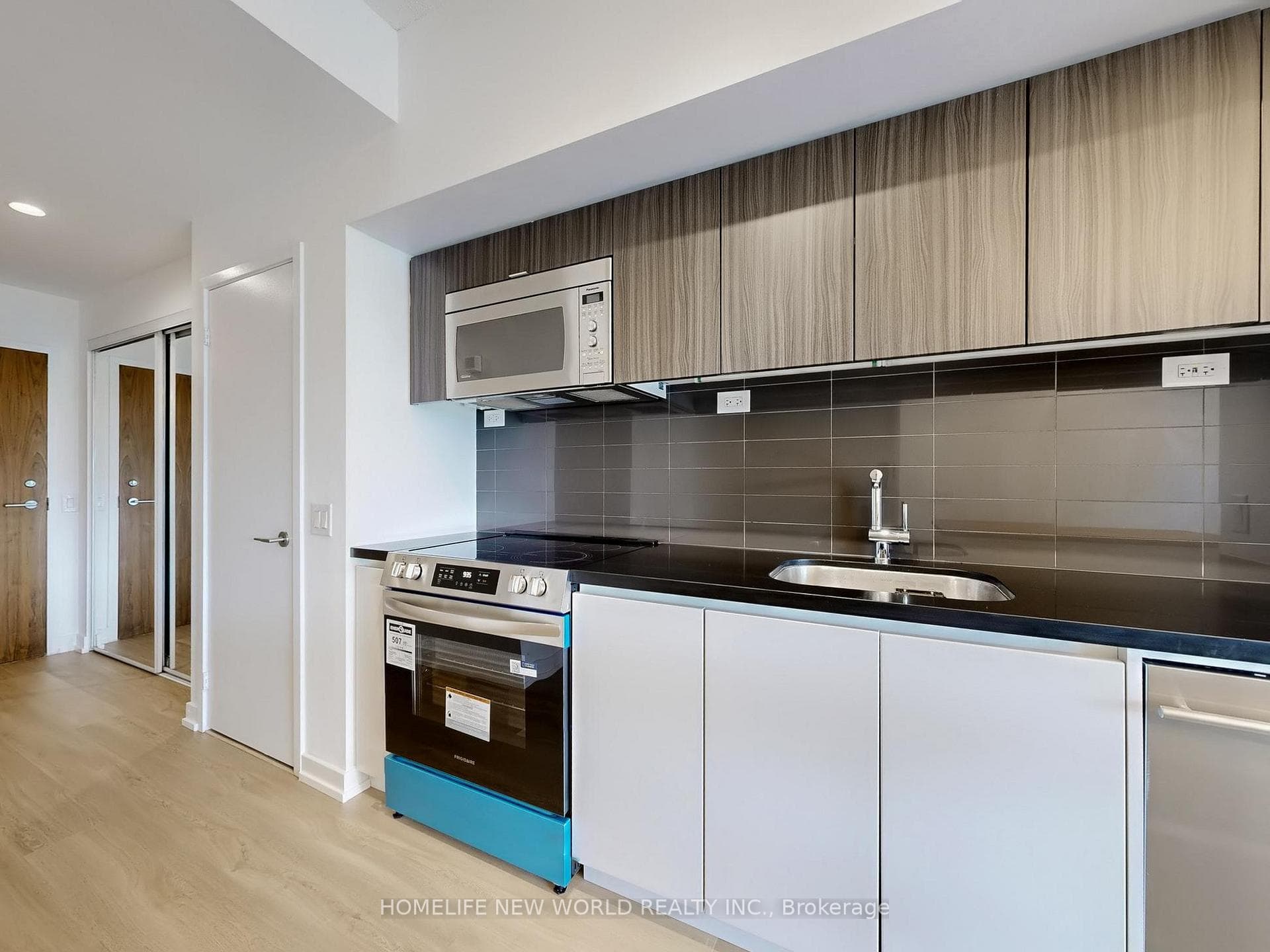 75 Queens Wharf Road Unit 603 photo 11