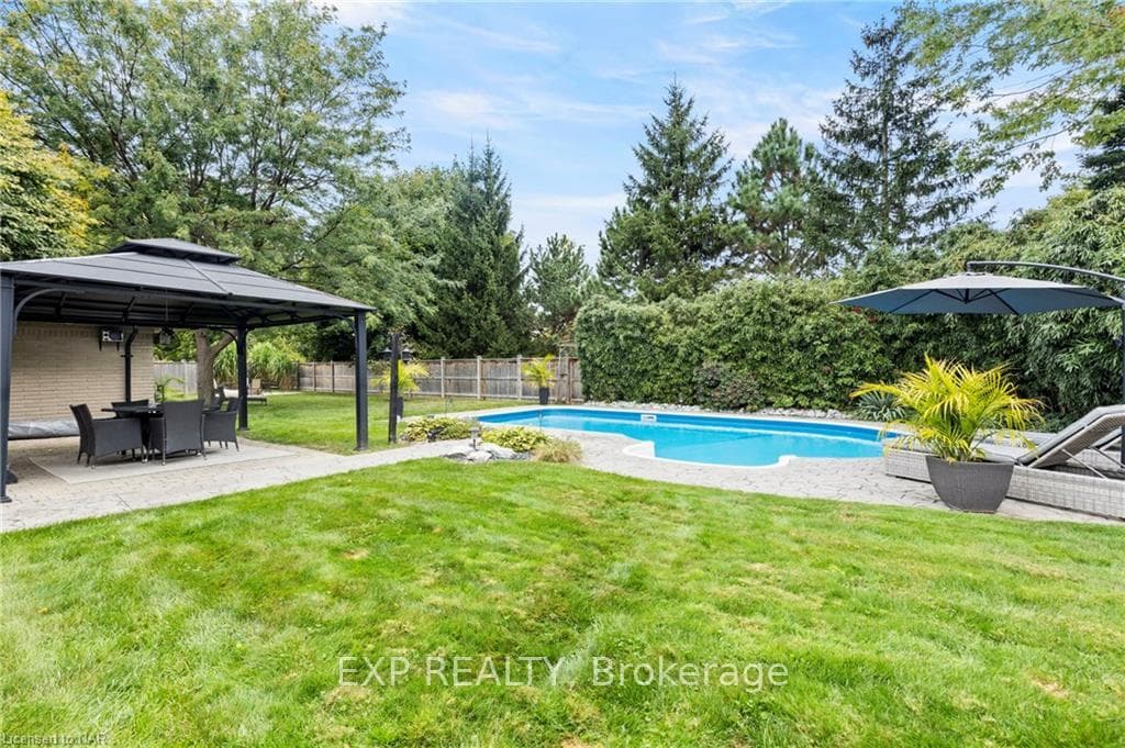52 DUNBLANE Avenue photo 36