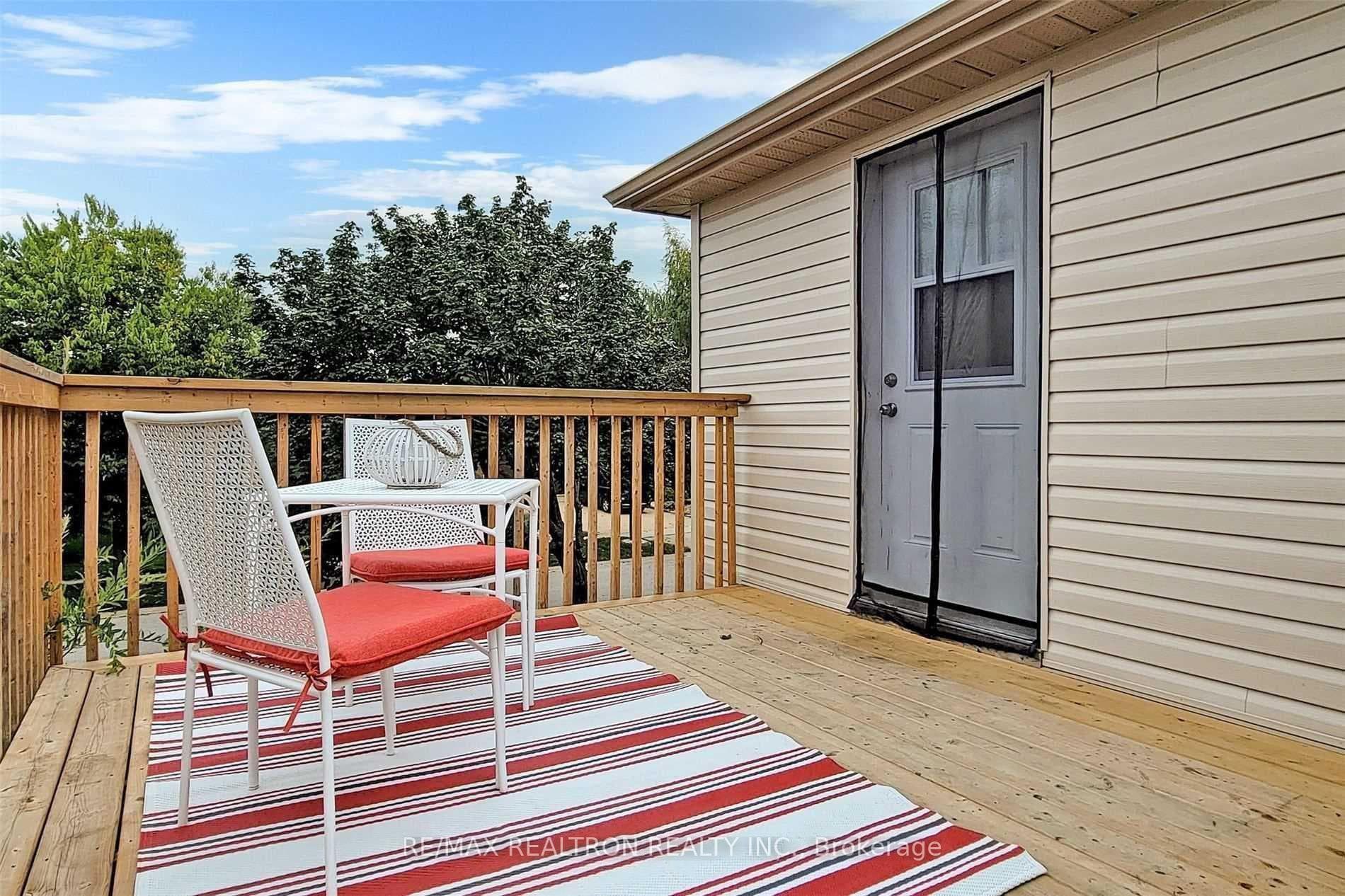48 Jones Drive photo 9