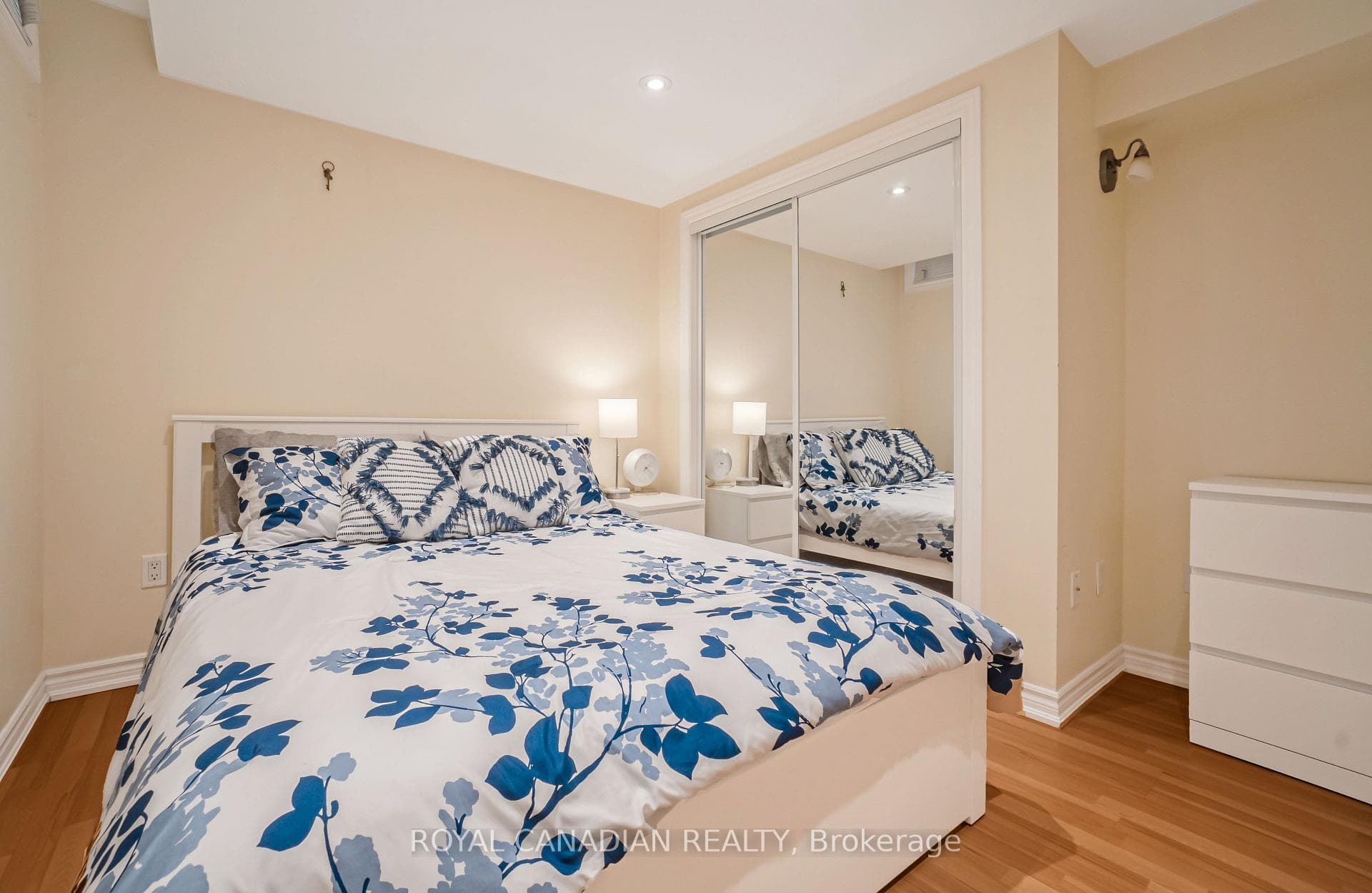 108 Beaconsfield Avenue photo 31