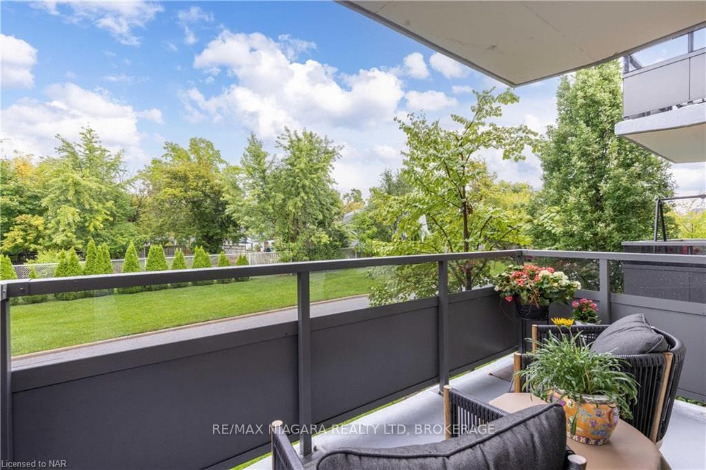 242 Oakdale Avenue Unit 216 photo 11