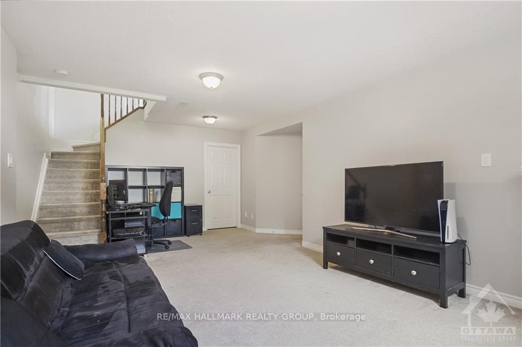 88 FORESTBROOK Street photo 19