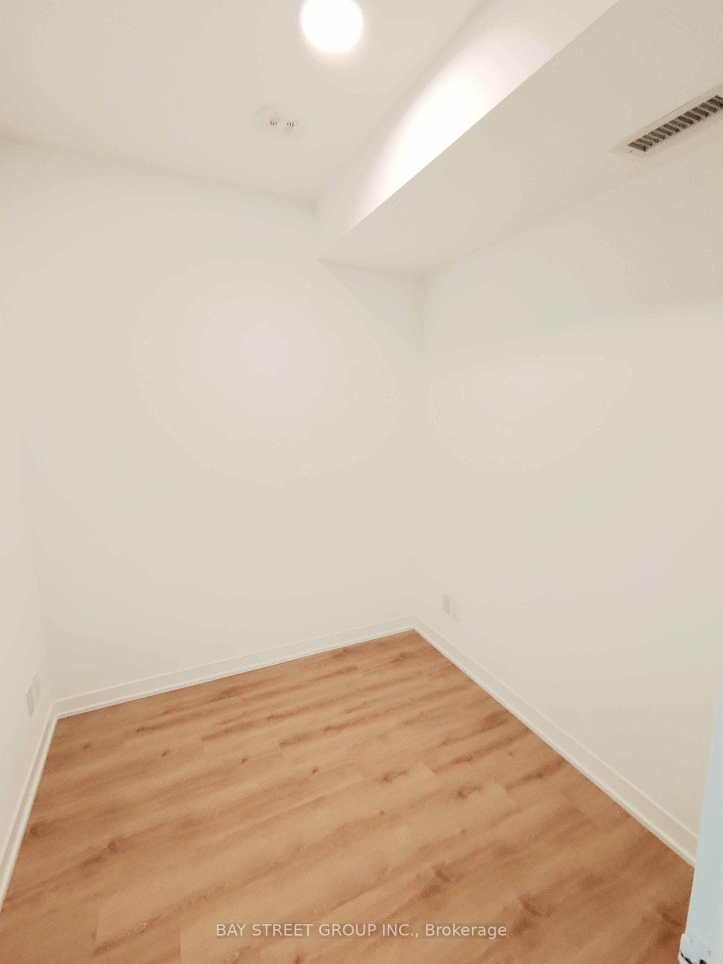 319 Jarvis Street Unit 2016 photo 3