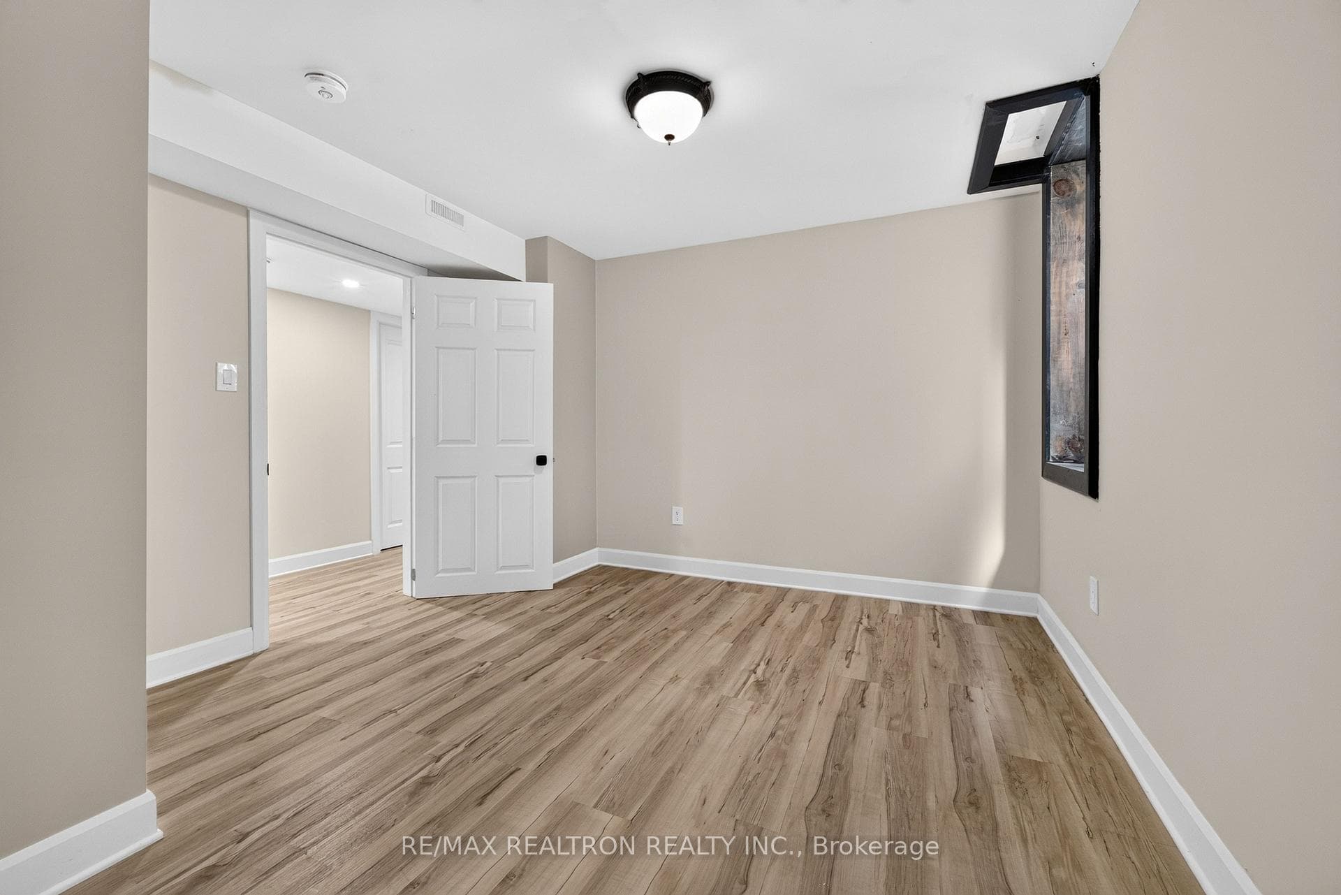 40 Carr Drive photo 17