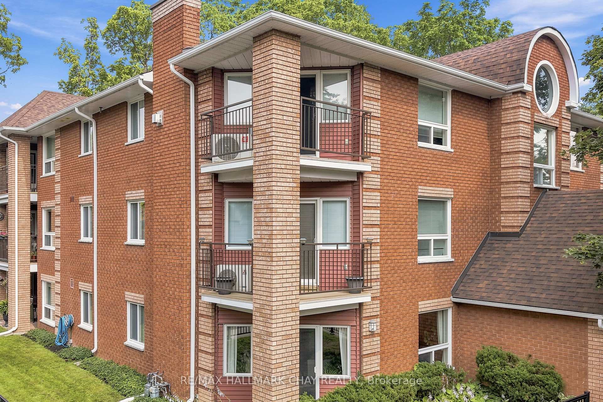 131 Clapperton Street Unit 201 photo 22