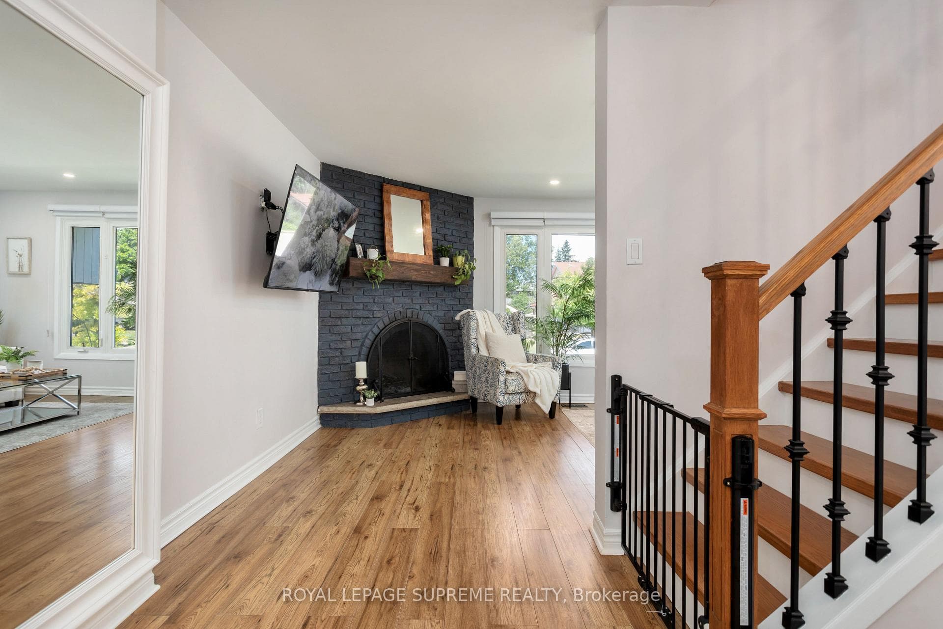 2995 Arvida Circle photo 2
