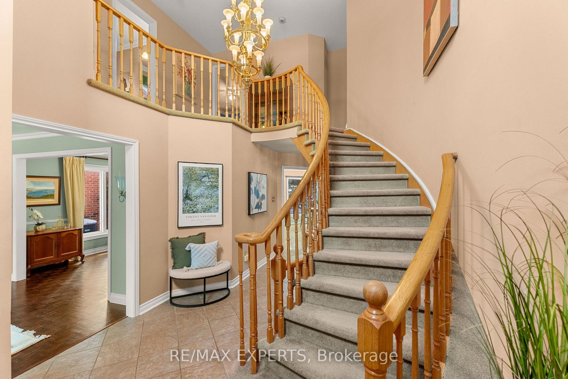 64 Craigleith Crescent photo 5
