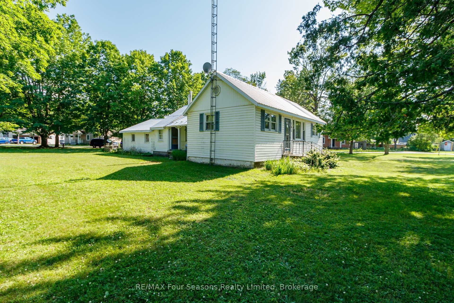 201 Sunnidale Street photo 27