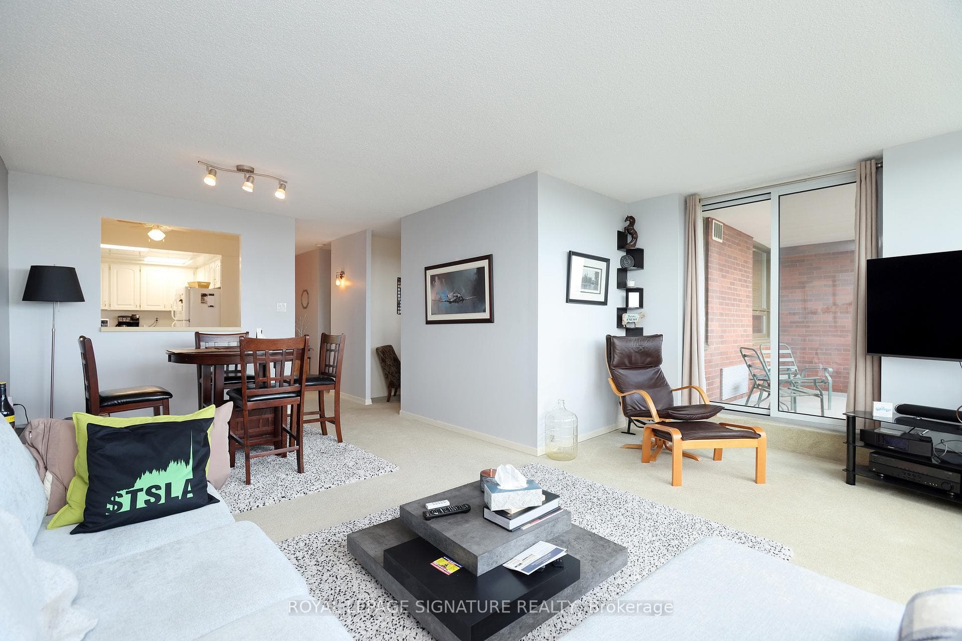121 Ling Road Unit 1604 photo 14