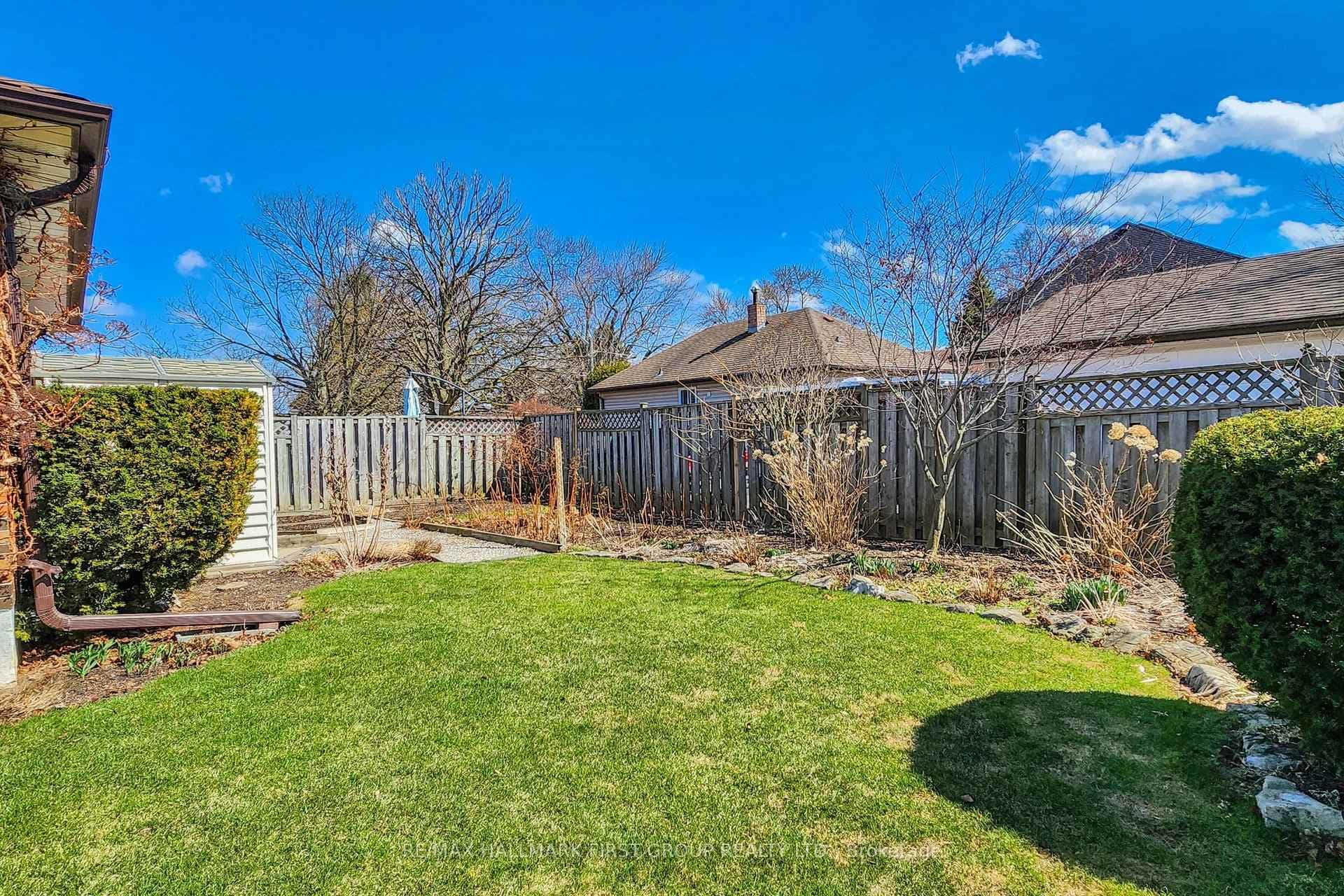 869 Vicki Drive photo 46
