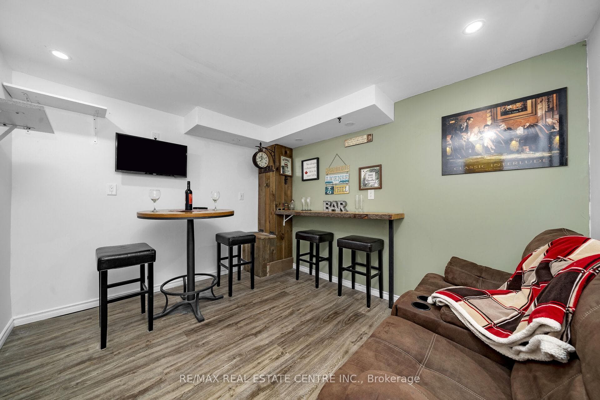 191 DELREX Boulevard photo 17