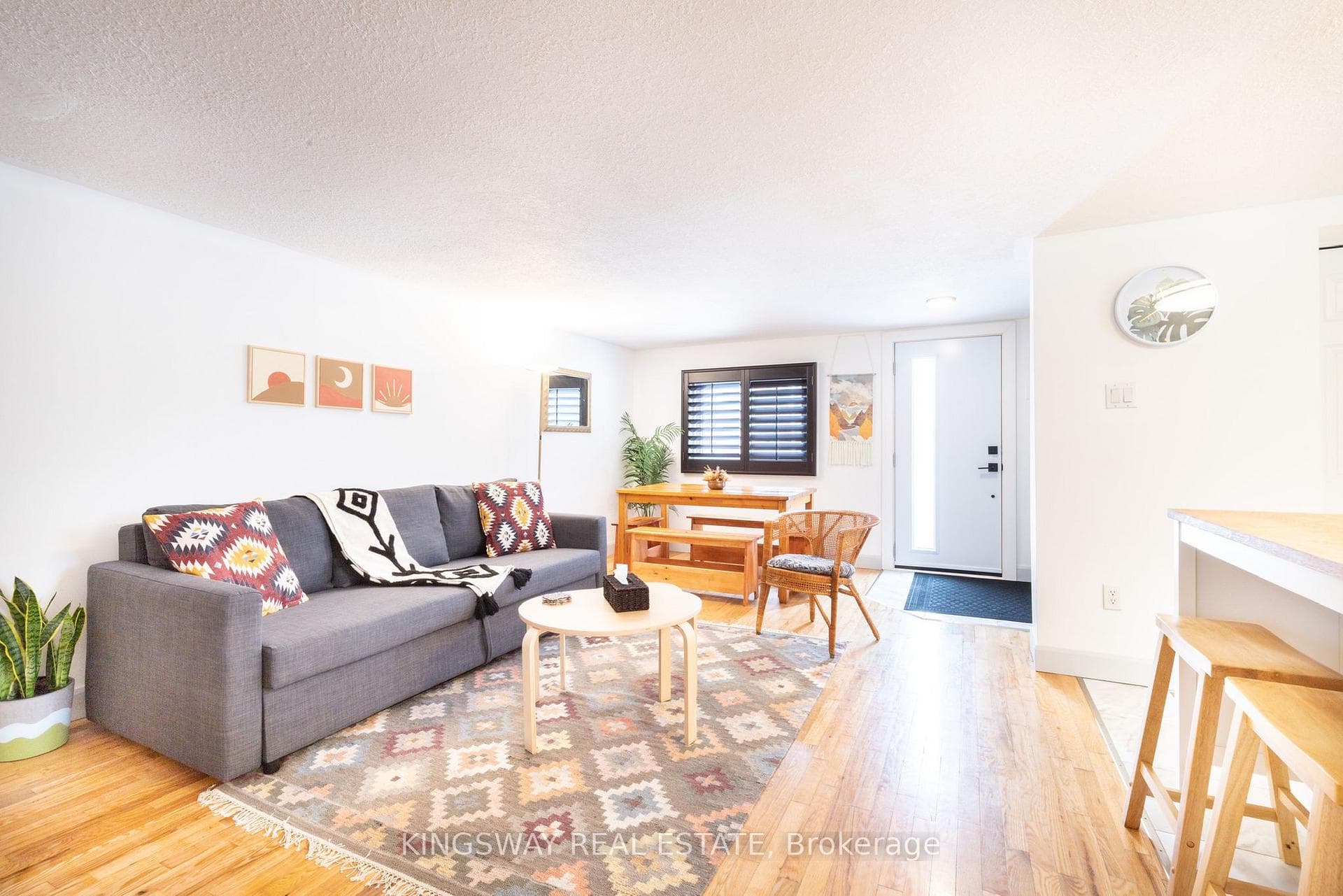 158 Herchimer Avenue photo 3