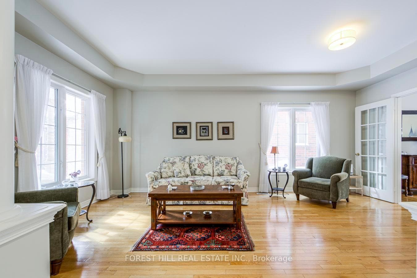 38 Thornbush Court photo 5