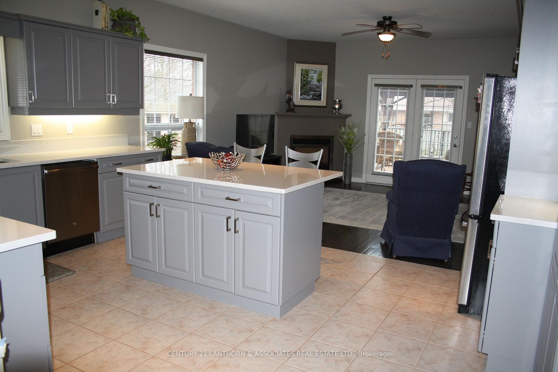 14 Linden Lane photo 7