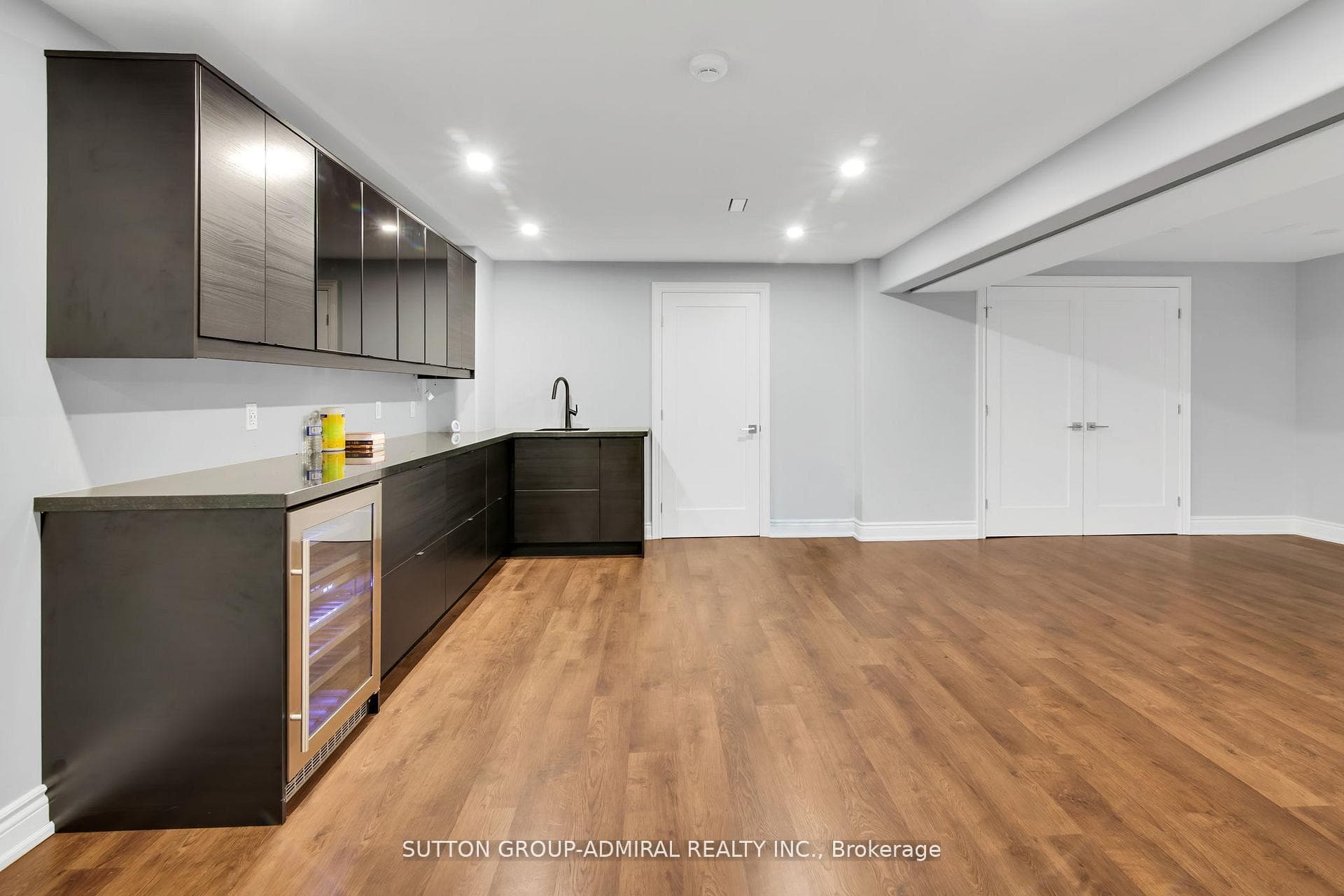 25 Grenadier Crescent photo 30