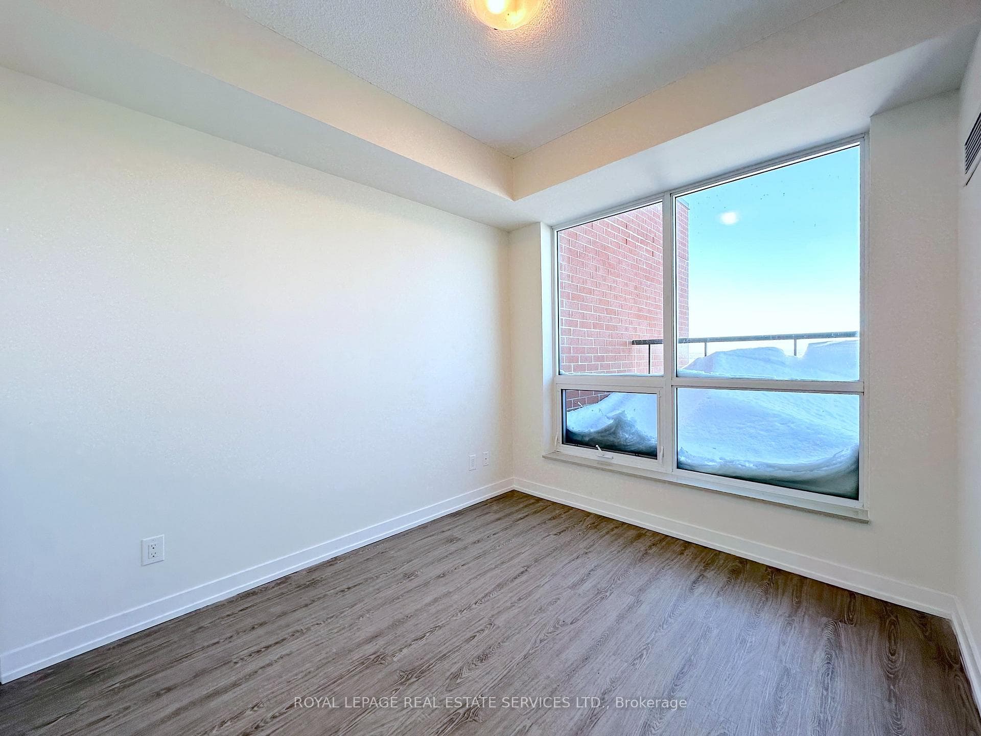 73 Bayly Street Unit 2406 photo 11