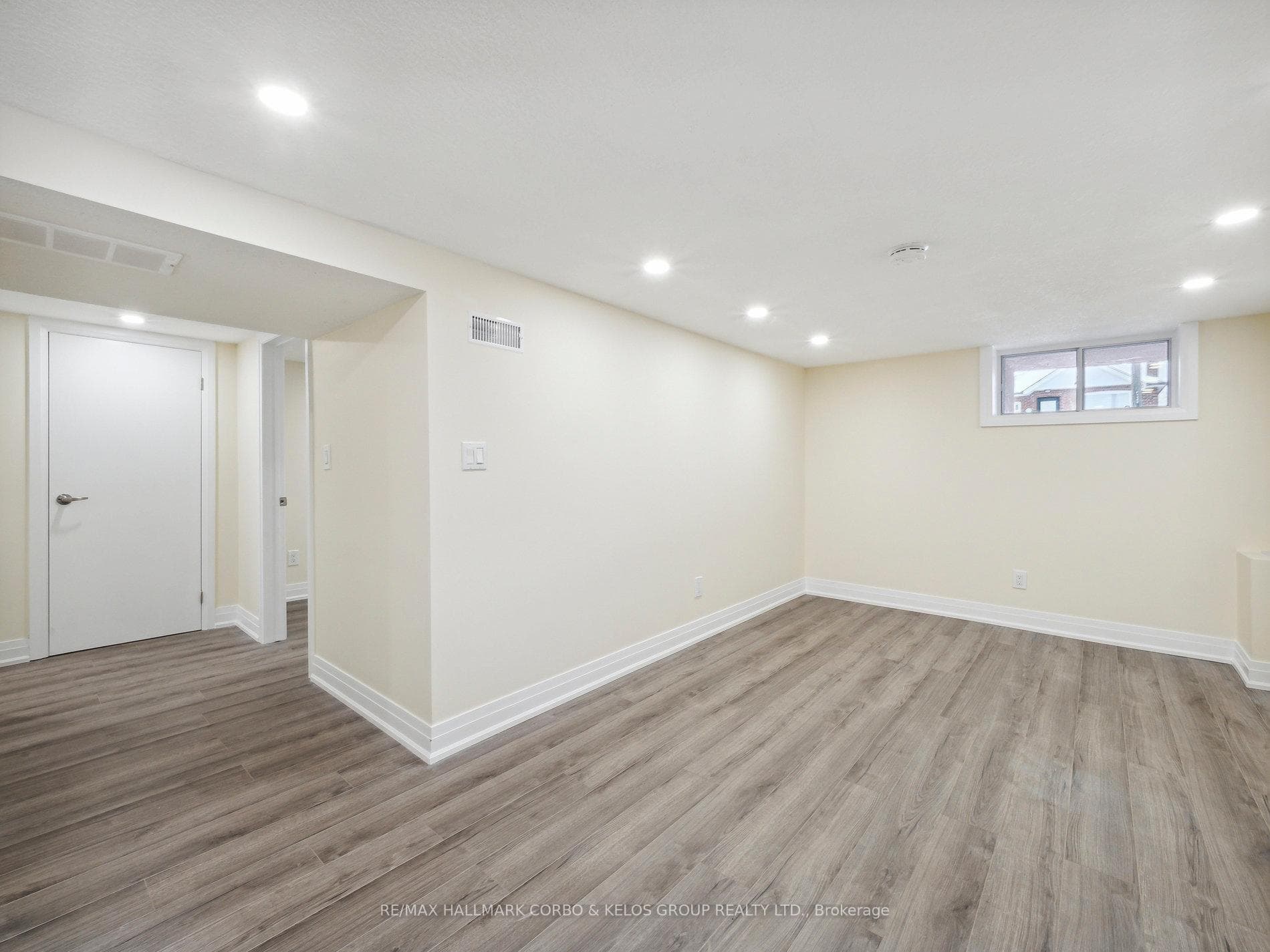 1132 Glengrove Avenue photo 14